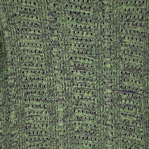 2/$20 - NORTHERN REFLECTIONS Green Knit Long Sleeve Top - Picture 4 of 6